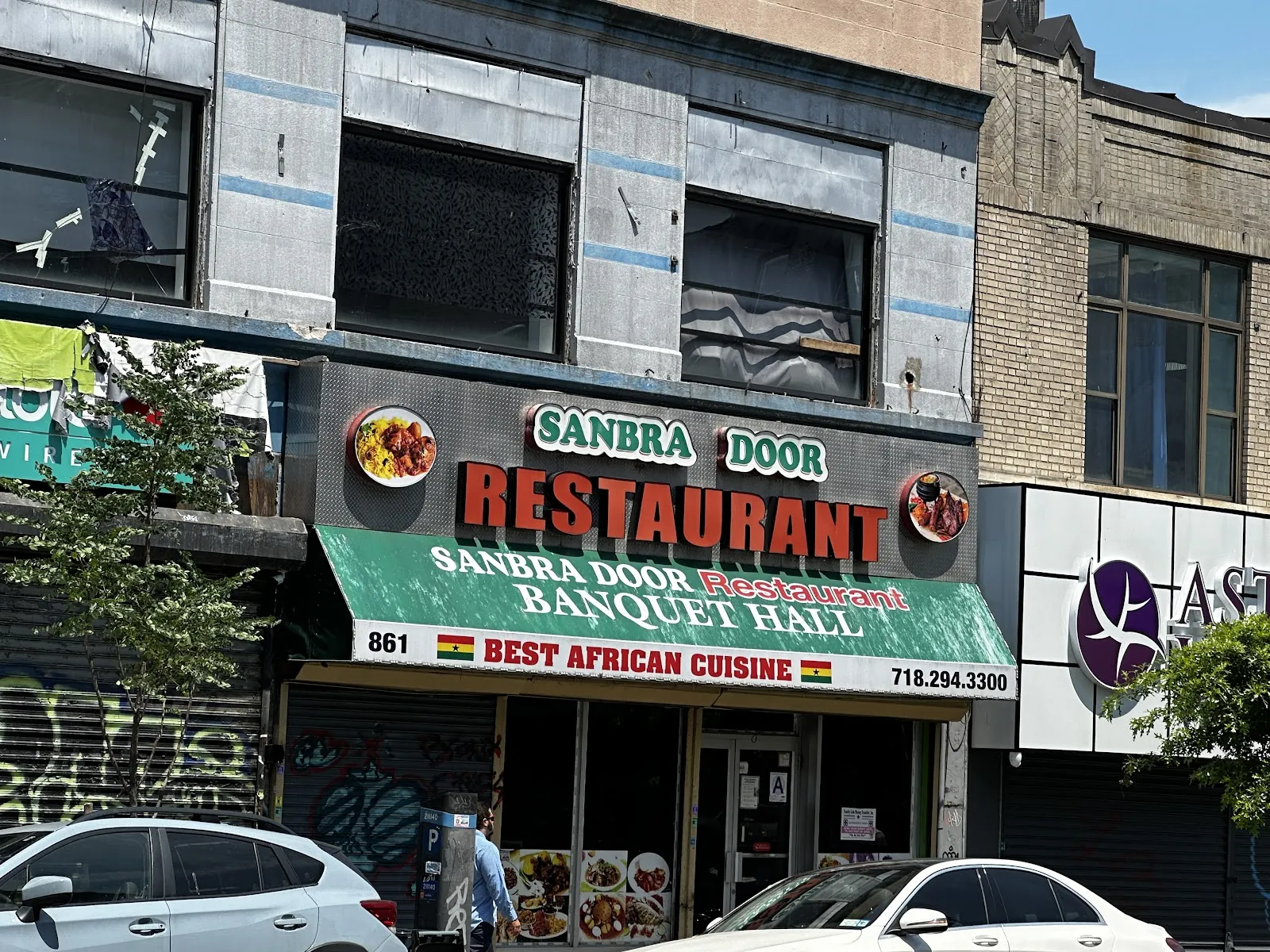 Sanbra Door Restaurant, african kitchen at 861 East Tremont Avenue in The Bronx, New York