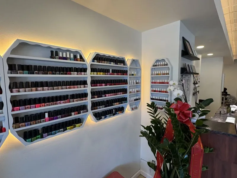 Seven Color Nail & Spa