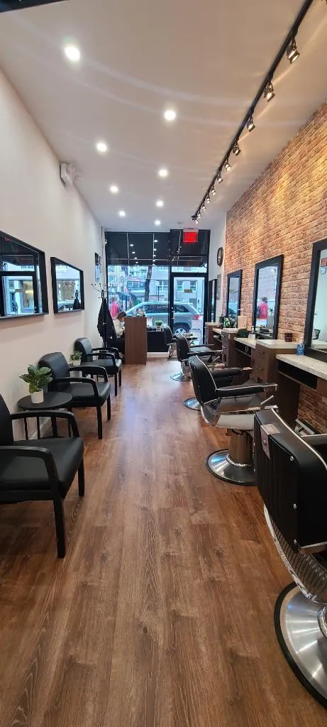 Sharp Styles Barbershop , hair salon at 172 East 85th Street in Queens, New York