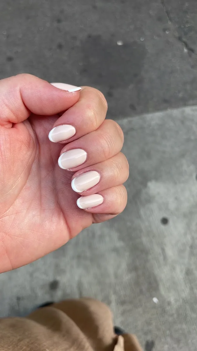 Sisters Nail & Hair Salon, beauty salon at 123 Brighton Beach Avenue in Brooklyn, New York