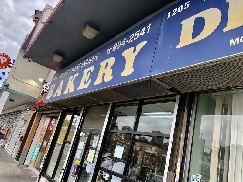 STALLY & JOSIE'S CARIBBEAN KITCHEN, caribbean kitchen at 1203 Baychester Avenue in The Bronx, New York