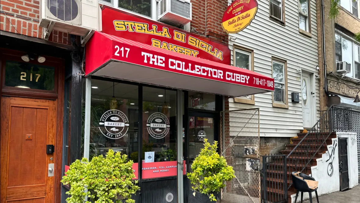 Stella Di Sicilia Bakery, bakery at 217 Montrose Avenue in Brooklyn, New York