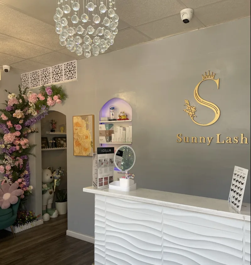 Sunny Lash, beauty salon at 3848 Richmond Avenue in Staten Island, New York