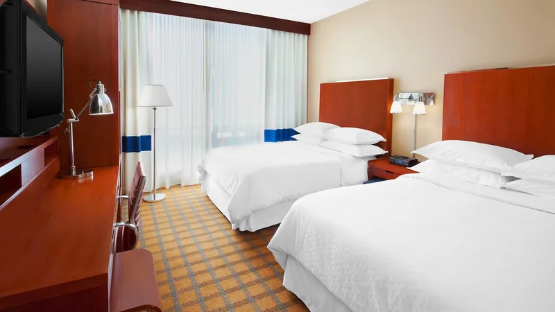Vista LIC Hotel, hotel at 27-05 39th Avenue in Queens, New York